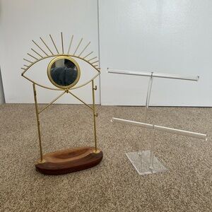 Gold Eye-Shaped Jewelry Holder
